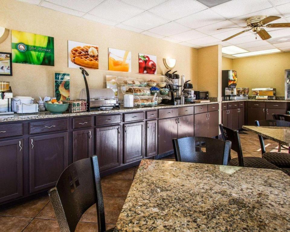 Quality Inn & Suites Near Panama City Beach Eksteriør bilde