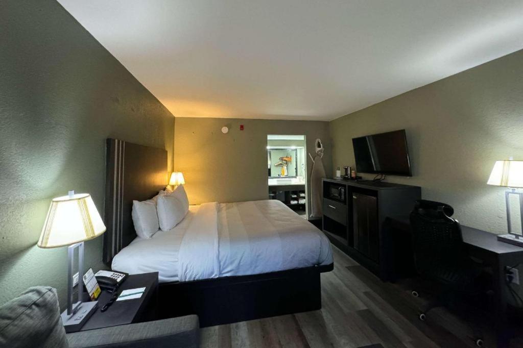 Quality Inn & Suites Near Panama City Beach Eksteriør bilde