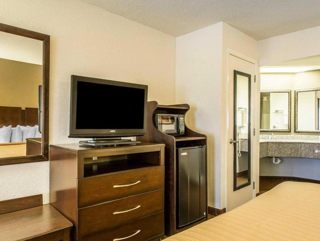 Quality Inn & Suites Near Panama City Beach Eksteriør bilde