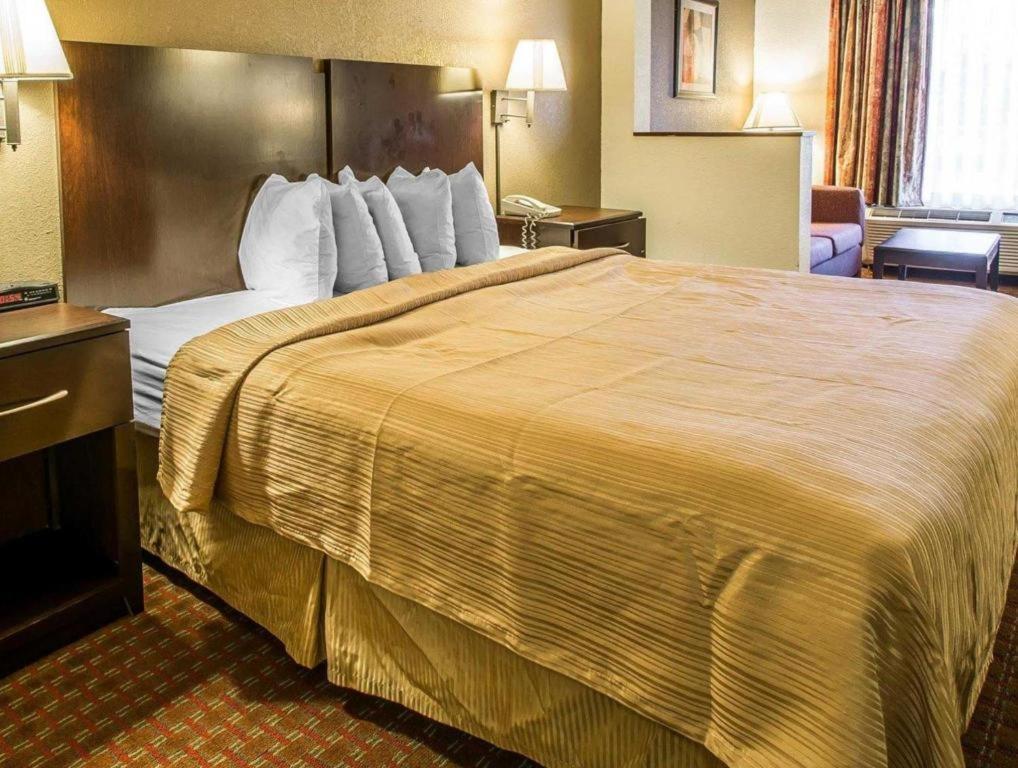 Quality Inn & Suites Near Panama City Beach Eksteriør bilde