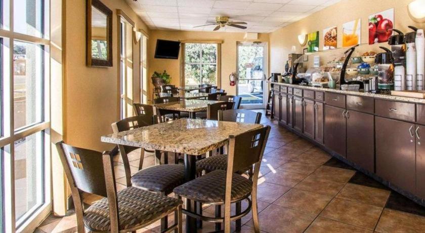 Quality Inn & Suites Near Panama City Beach Eksteriør bilde